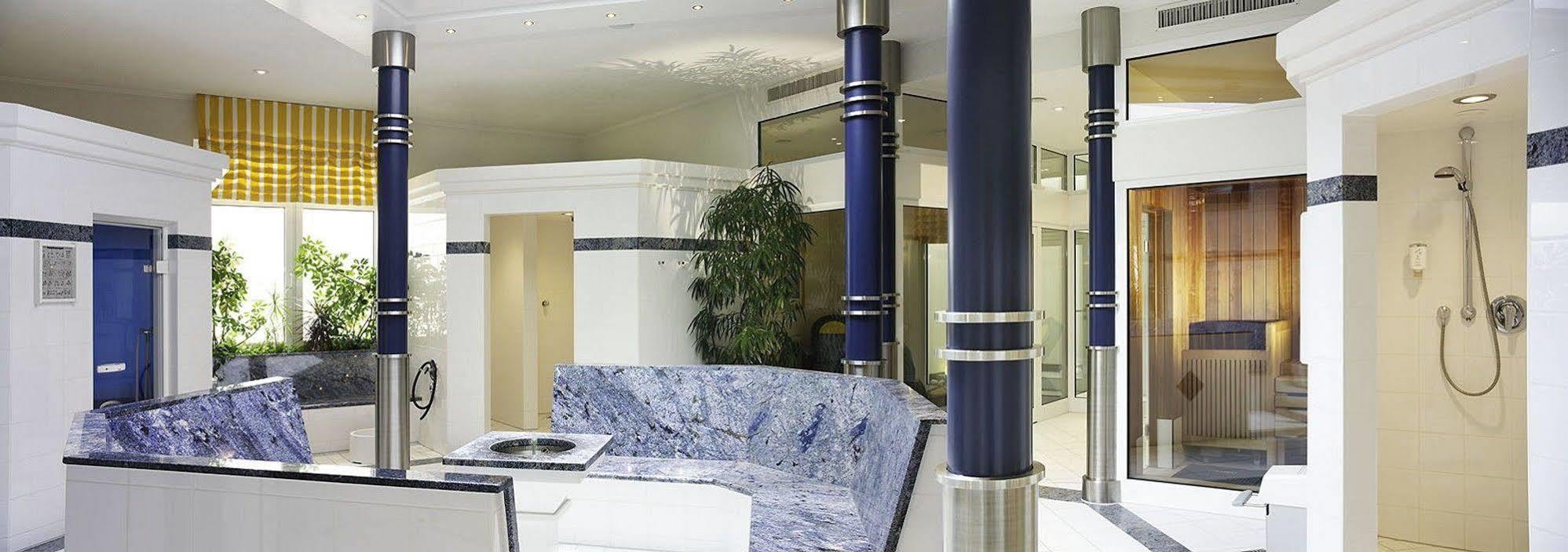 Bayerischer Hof 5*