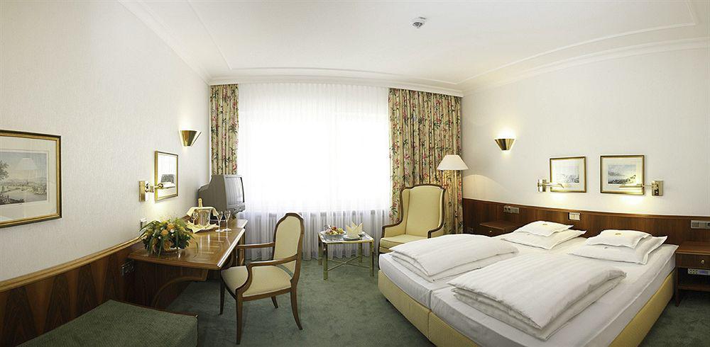 Hotel Bayerischer Hof 5*
